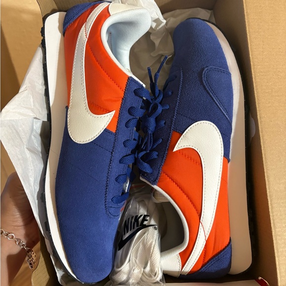 Nike Other - Nike montreal men’s size 10US